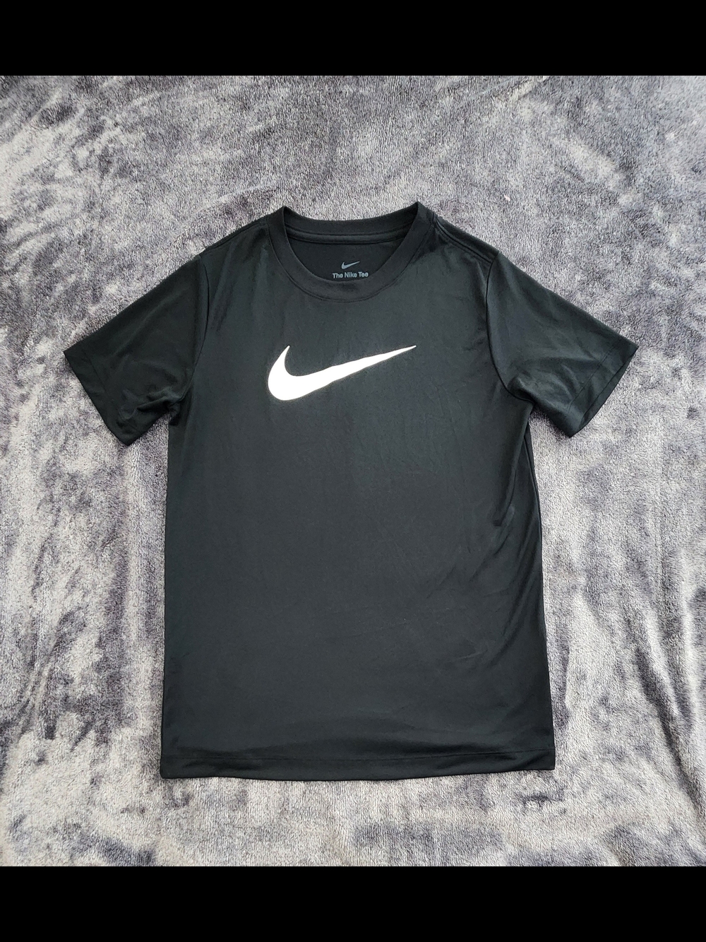Kids The Nike Tee Dri-Fit Black Short-Sleeve Tee with White Swoosh Size L